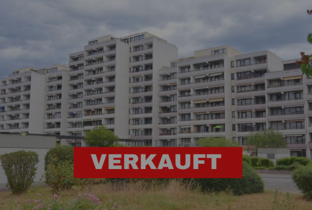 Gut geschnittene und helle 3-Zimmer Wohnung mit Balkon und Tiefgarage